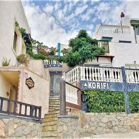 Very Spacious And Well Equipped Near The Sea