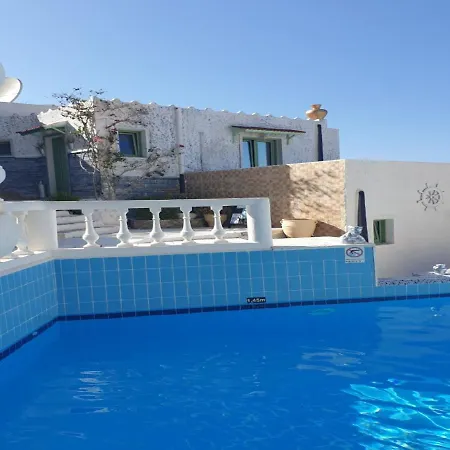 Very Spacious And Well Equipped Near The Sea Hersonissos (Crete)