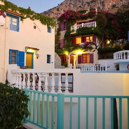 Very Spacious And Well Equipped Near The Sea Apartment Hersonissos (Crete)