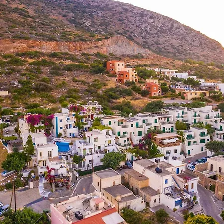 Very Spacious And Well Equipped Near The Sea Apartment Hersonissos (Crete)